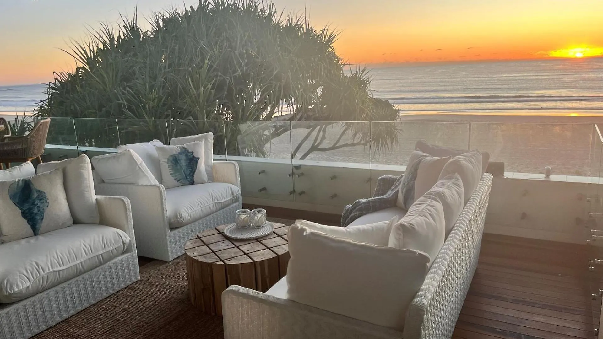 Beachfront Bliss Gold Coast Holiday home